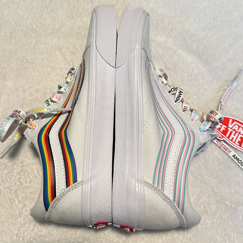 Vans Old Skool Pride Sneakers - Picture 6 of 13